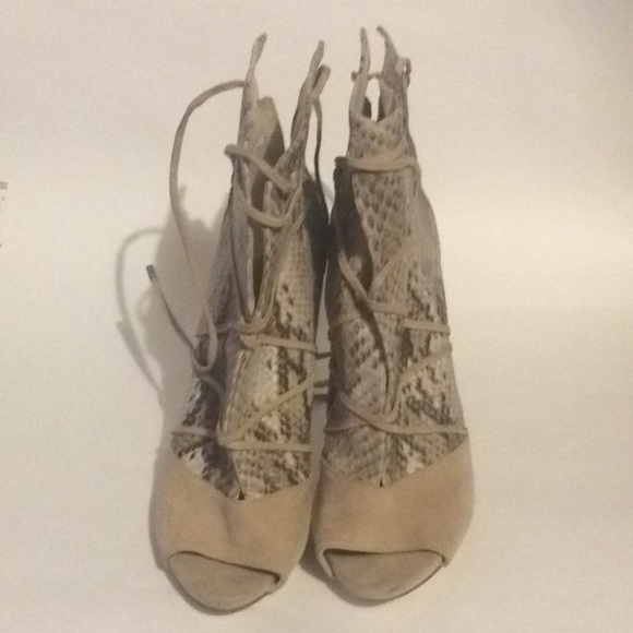 GUESS Ayana python peep toe bootie - Picture 3 of 8